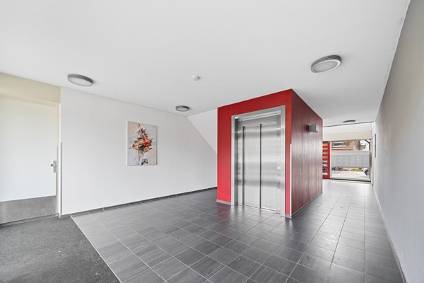 Medium property photo - Bergermeerstraat 109, 2493 XG The Hague
